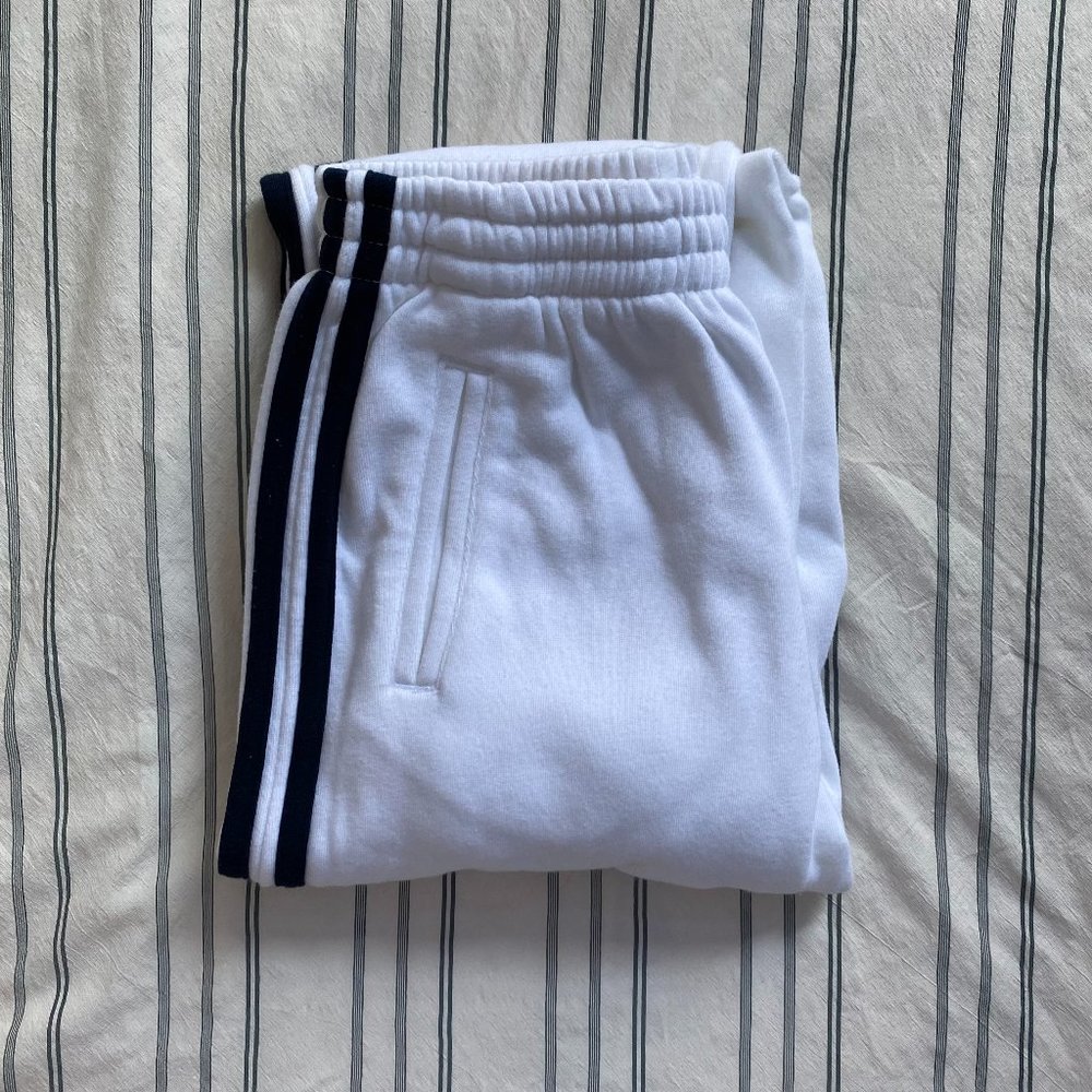 Brandy Melville Rosa Sweatpants